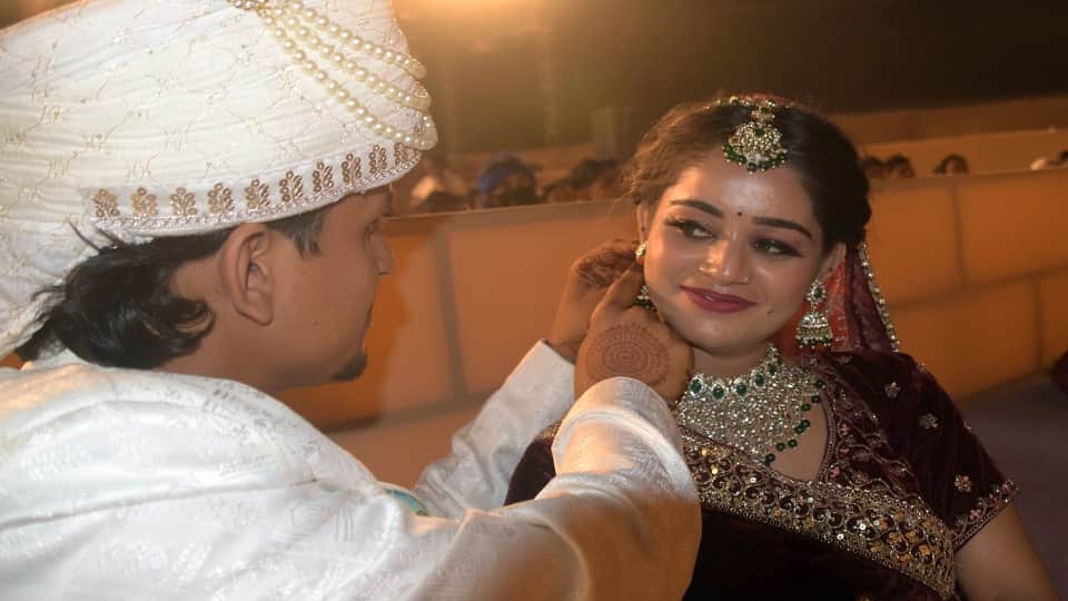 101 Couples Tie the Knot in Agra Bhimnagari Mass Wedding Promoting Dowry-Free Marriages