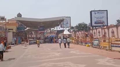 crowd of devotees at Ram Temple heaviest during morning and evening Due to heat and intense sunlight