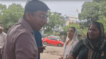 Uproar in Vijayanagar after hundreds of people duped in name of garbage collection user charges