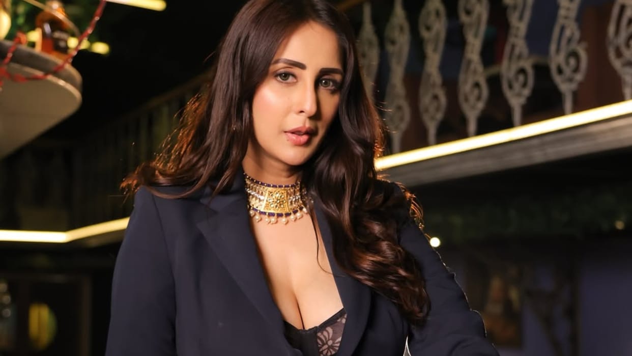 Chahat Khanna Replies To Trolls Over Her Divorce Saying After Converting To Islam I Returned To Sanatan Dharma