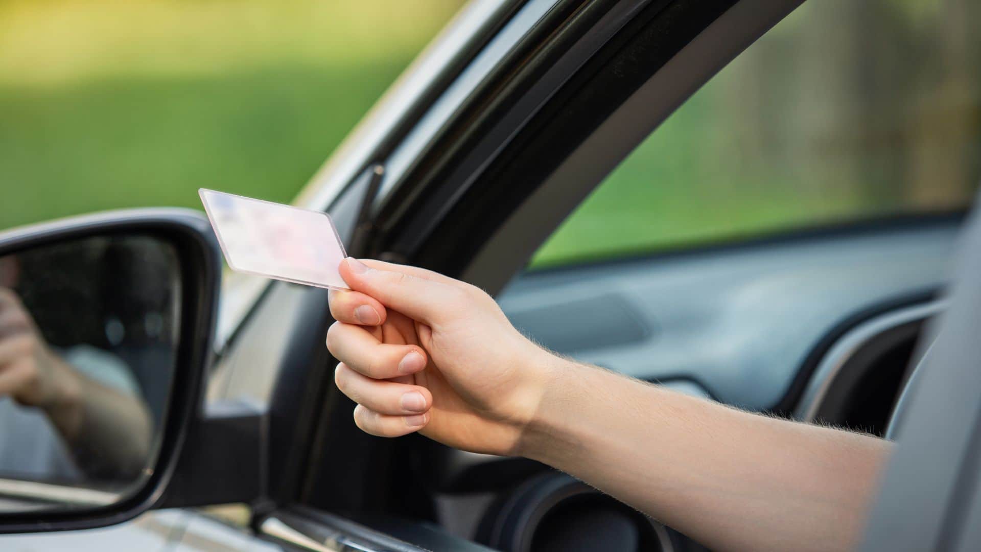 Understanding DL Codes: What LMV and HMV Mean on Your Driving License know in hindi