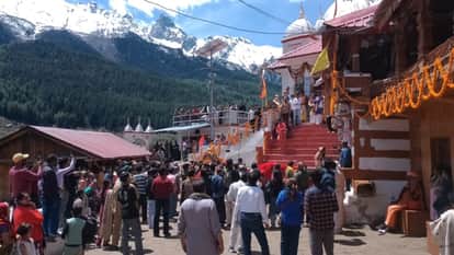 Gangotri Dham maa ganga doli departs today Led by Army Band  temple Door will open on the 19th Chardham yatra