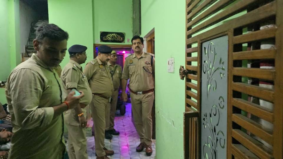 Teenage Girl Body Found Hanging in Raebareli Murder Suspected to be for Robbery