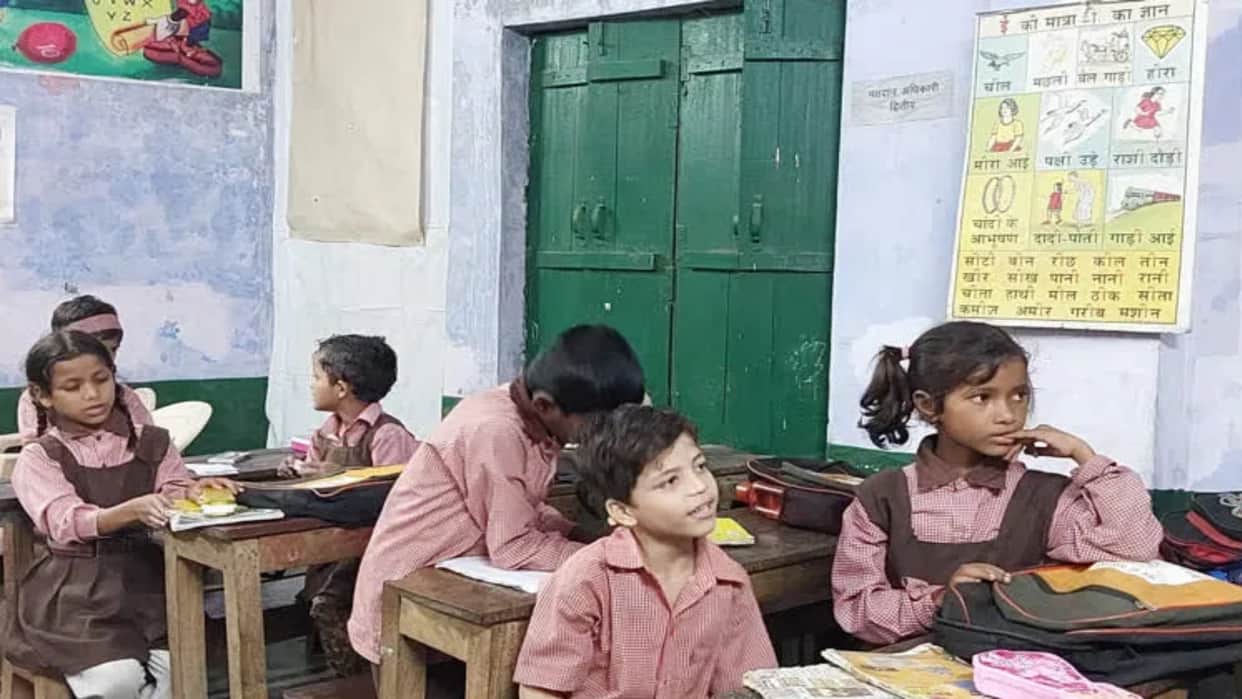 UP: Basic school timings changed in Prayagraj; classes to start at 8 AM from August 5.