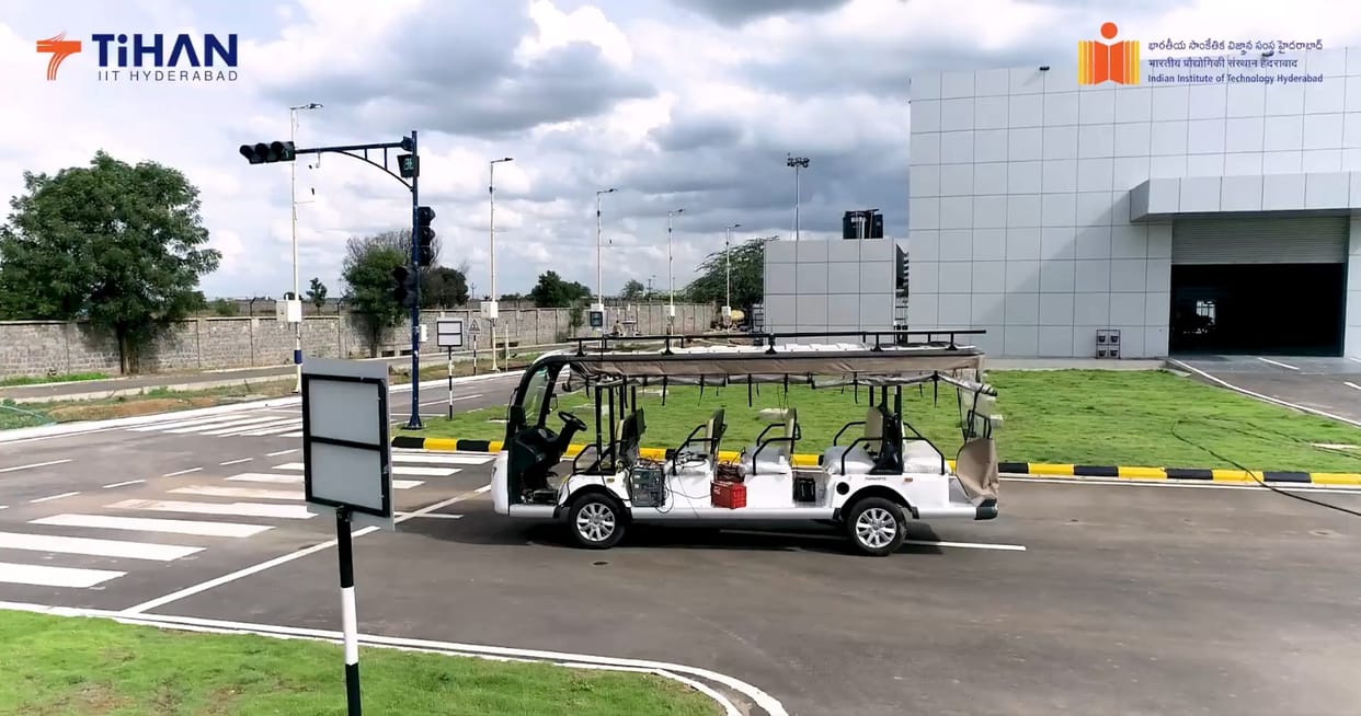 IIT hyderabad unveils india's first ai-powered driverless electric bus