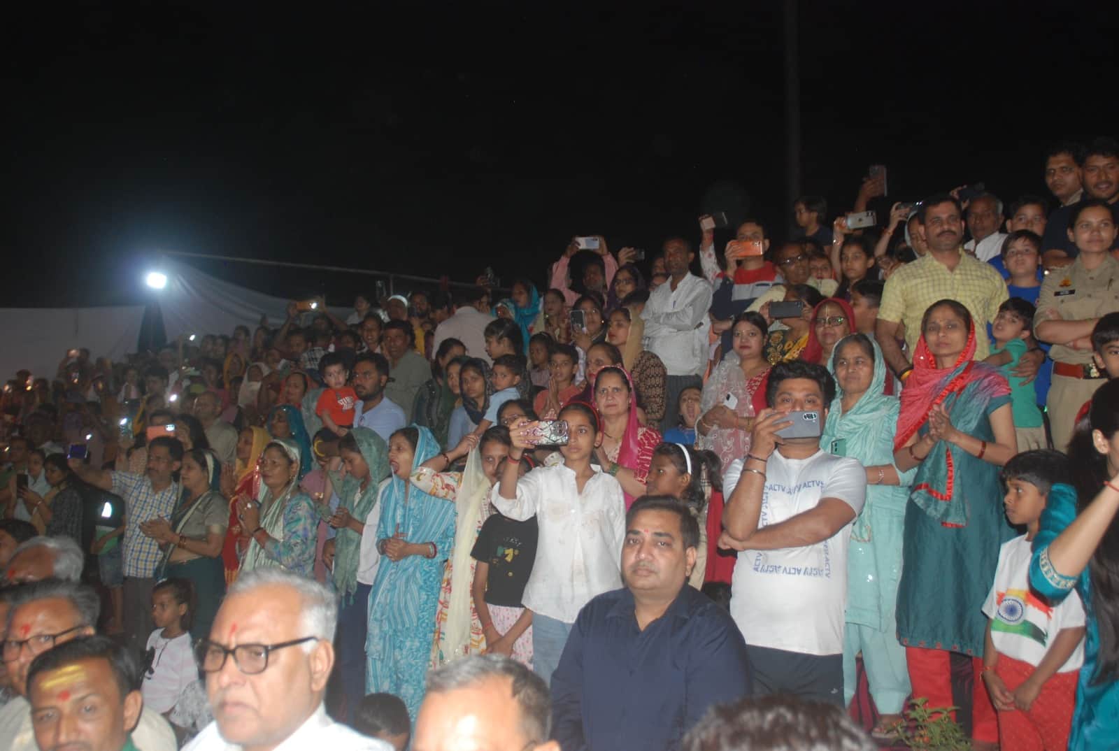 A tidal wave of faith surged at the Yamuna Ghat during the Maha Aarti, as devotees offered lamps to the Yamuna