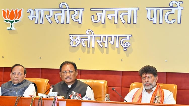 महिला आरक्षण पर BJP का प्रहार: सीएम ने कांग्रेस और इंडी गठबंधन पर 70 करोड़ महिलाओं से विश्वासघात का लगाया आरोप