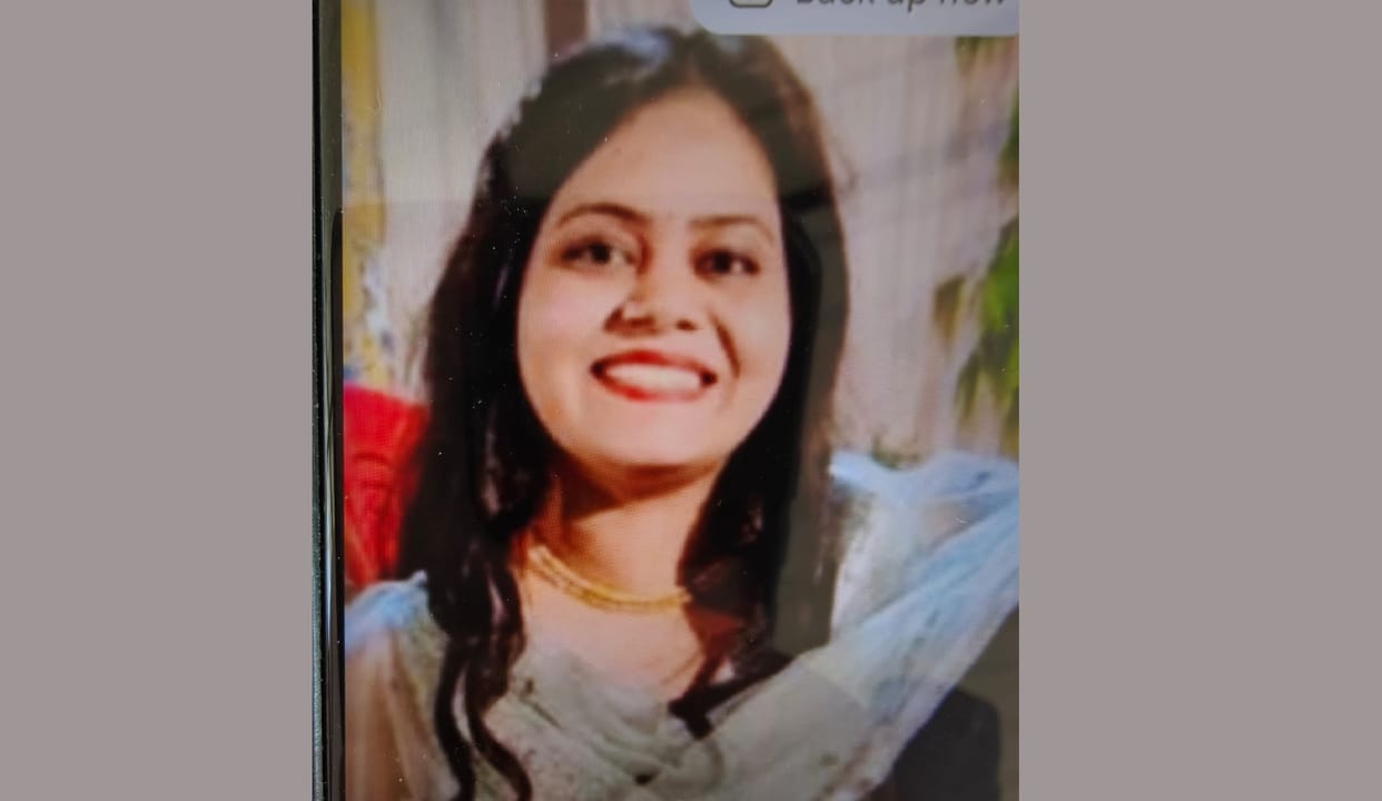 Kanpur Questions Raised Over Death of Student Preparing for Bank Exams Family Alleges She Was Murdered