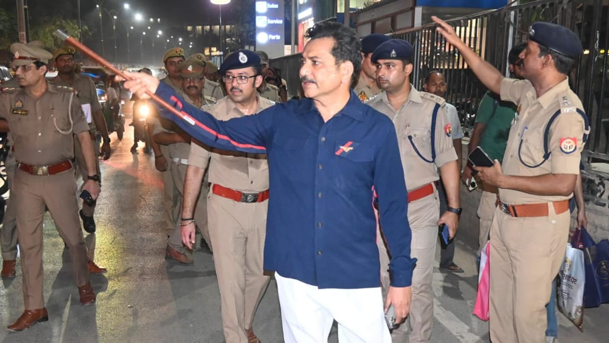 Varanasi Police Commissioner said Encroachments Found on Main Roads police Will Responsible