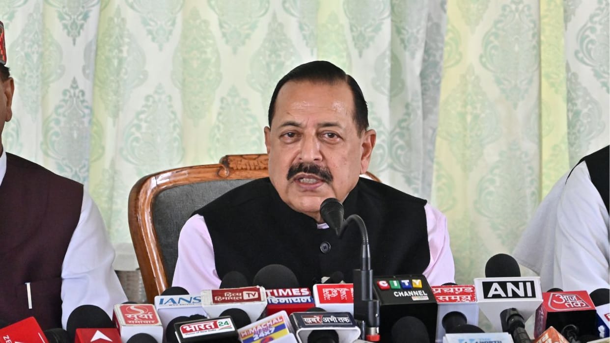 Jitendra Singh reviews plans to build space labs in universities, colleges