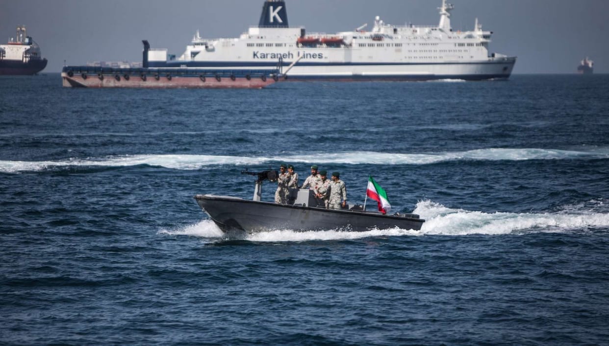 Hormuz Crisis Audio clip surfaces of the firing by Iran on an Indian ship News In Hindi