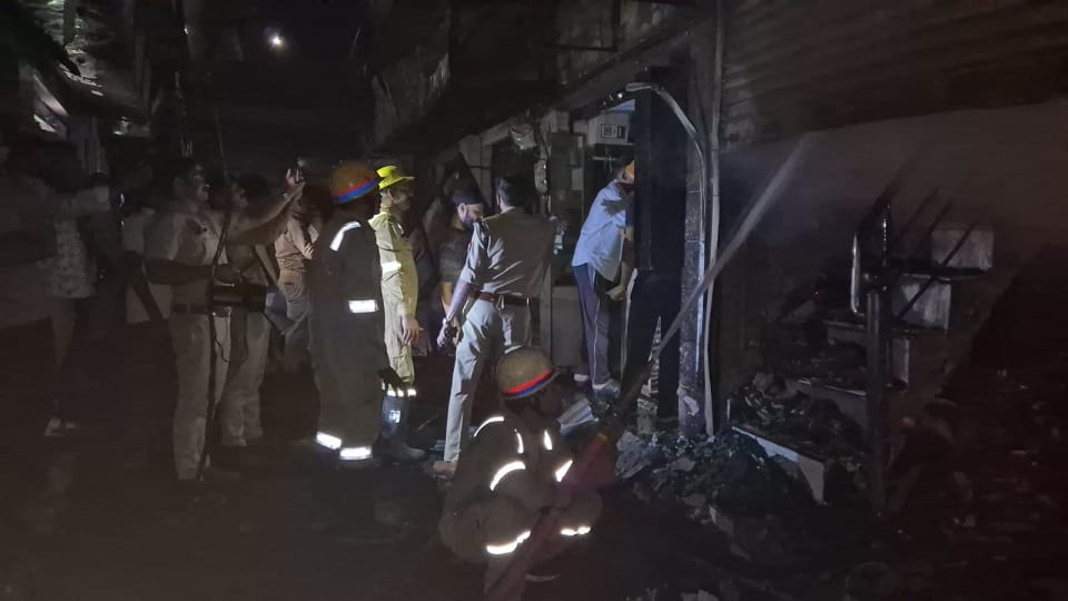 Massive Fire Breaks Out at Katra Bazar Vegetable Market in Shikohabad