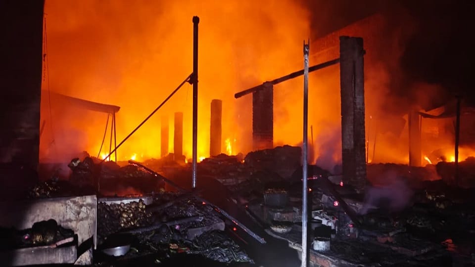 Massive Fire Breaks Out at Katra Bazar Vegetable Market in Shikohabad