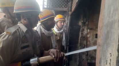 Meerut: Fire Breaks Out at Paper Mill in Sardhana, Panic Among Workers