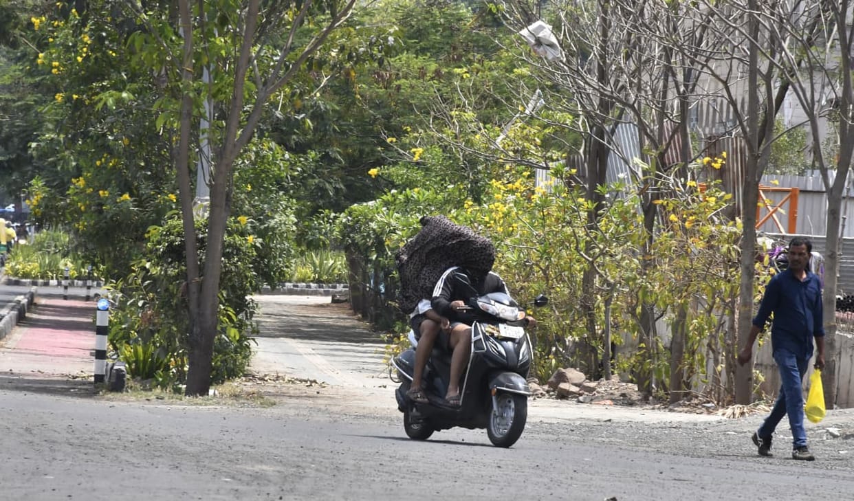 MP Weather Today: Dual Weather Conditions in MP—Several Cities Scorched as Temperatures Soar Past 42 Degrees,