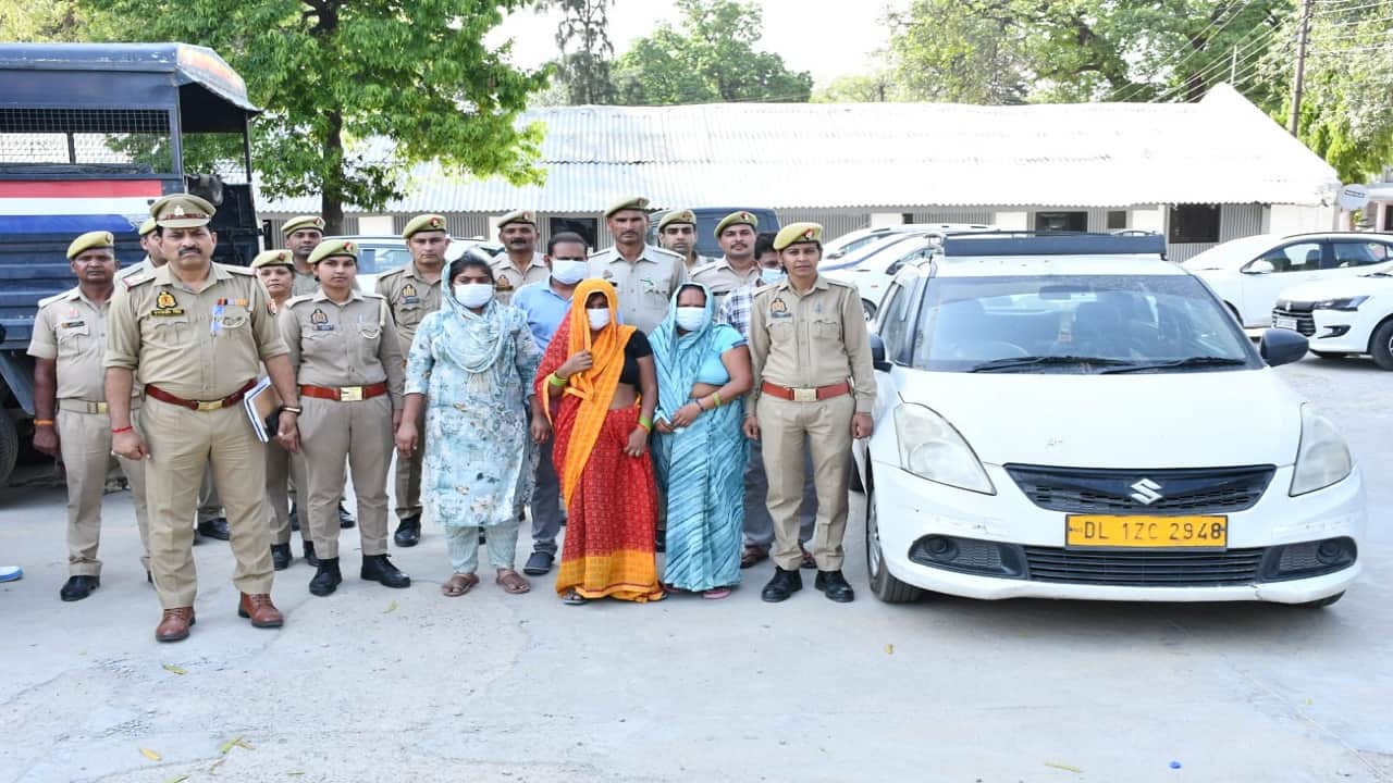 Selfie Exposes Child Kidnapper Khushboo Badaun Police Busts Gang