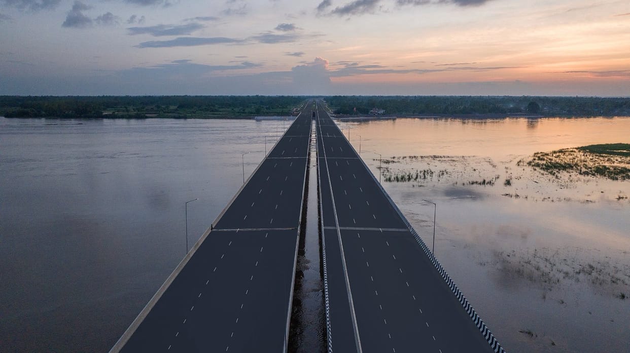 Ganga Expressway Opens: Can You Really Reach Prayagraj from Meerut in 6 Hours?