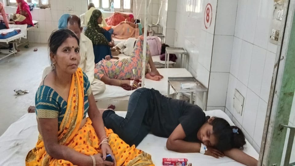 five patients including child have succumbed to diarrhea, fever, and heart attacks due to heat