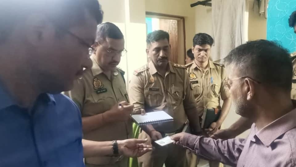 Kanpur Double Murder The father murder both his daughters late at night between 1:50 AM and 3:35 AM