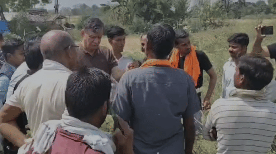 Speaker Satish Mahana Interacts with Villagers During Morning Walk Cuts Fennel Crop