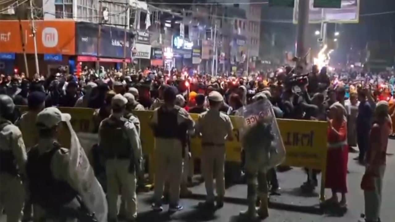 मणिपुर में तनाव