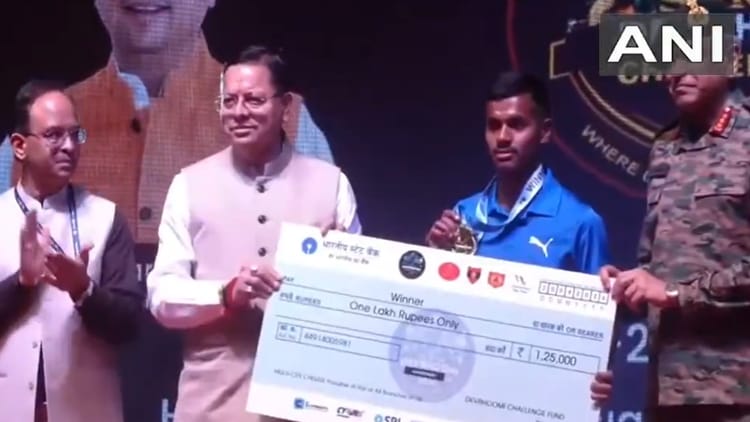 सूर्य देवभूमि चैलेंज 2.0 का समापन समारोह: गढ़वाल विवि पहुंचे सीएम धामी, जवानों और छात्रों ने किया स्वागत