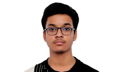 Shreyas of Greater Noida secured 23rd All India rank in JEE Main with 99.99 percentile