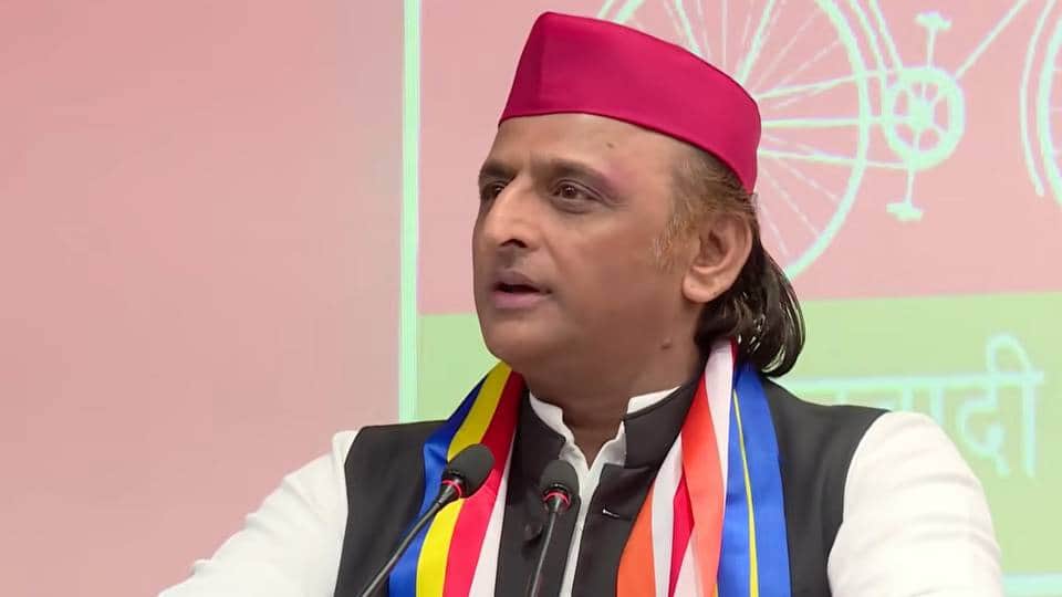 UP: Akhilesh takes a dig at Minister's anti-corruption drive; calls police BJP's 'cousin'