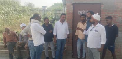 Ambedkarnagar: Man dies, seven injured as car overturns while trying to save bike