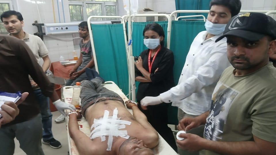 Murder in bijnor: Boyfriend murdered his girlfriend by slitting her throat, then stabbed himself