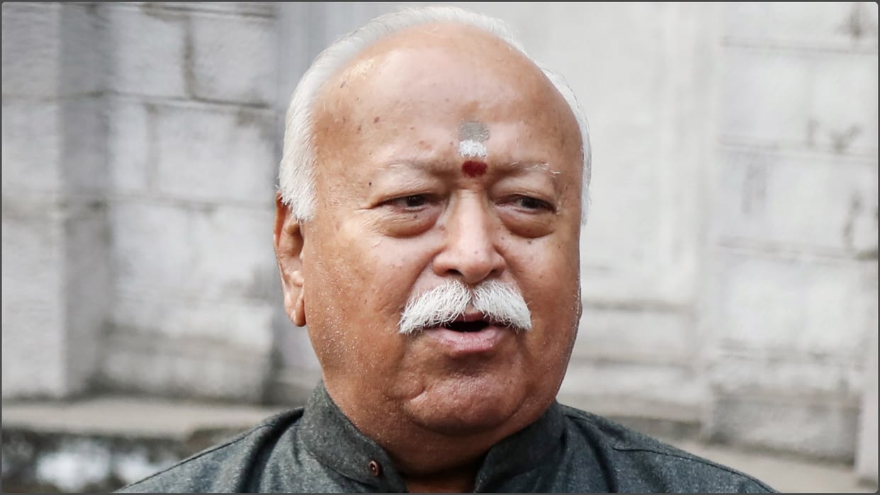 UP: RSS chief suddenly arrives in Lucknow for a three-day visit, sparking intense activity; several important