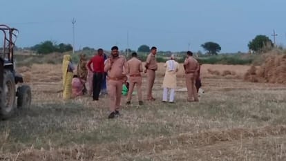 elder brother was shot dead father and younger brother beat accused amiddle brother to death In Jalaun