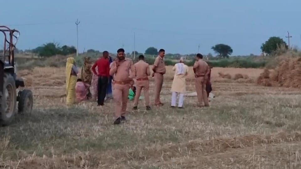 elder brother was shot dead father and younger brother beat accused amiddle brother to death In Jalaun