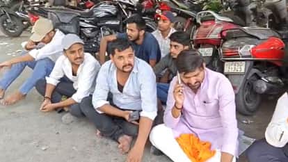 UP College Students Stage Protest at Varanasi Court Over Surya Murder Case