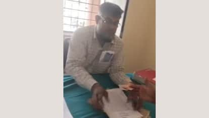 Kanungo Accused of Accepting Bribe Video Viral in Ghazipur