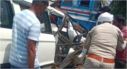 barwani road accident 4 killed as tanker hits car near julwania