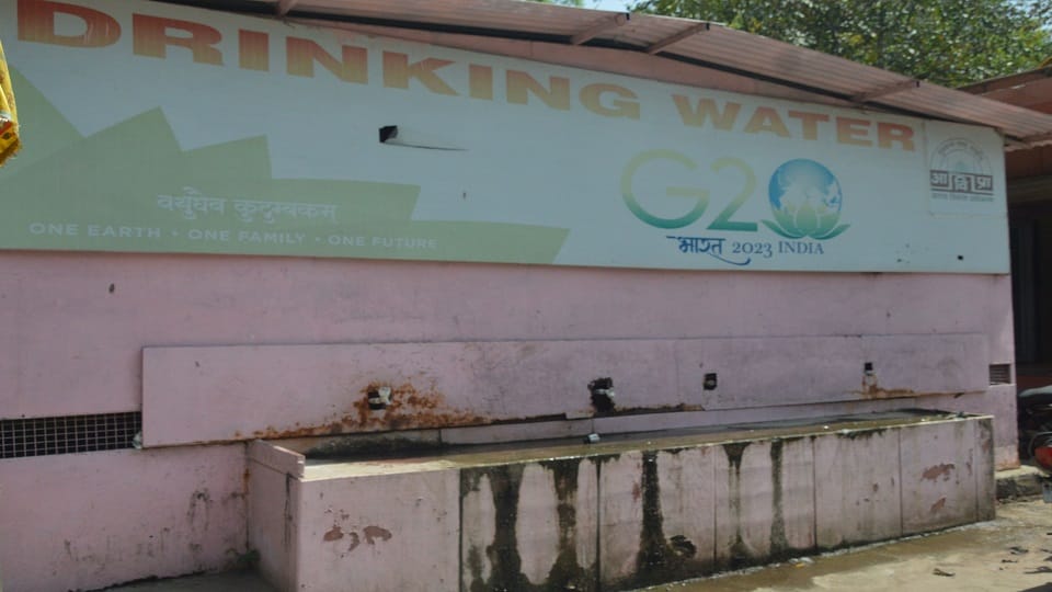 Taj Mahal: Coolers Defunct RO Plant Non Functional Forced to Buy Expensive Water