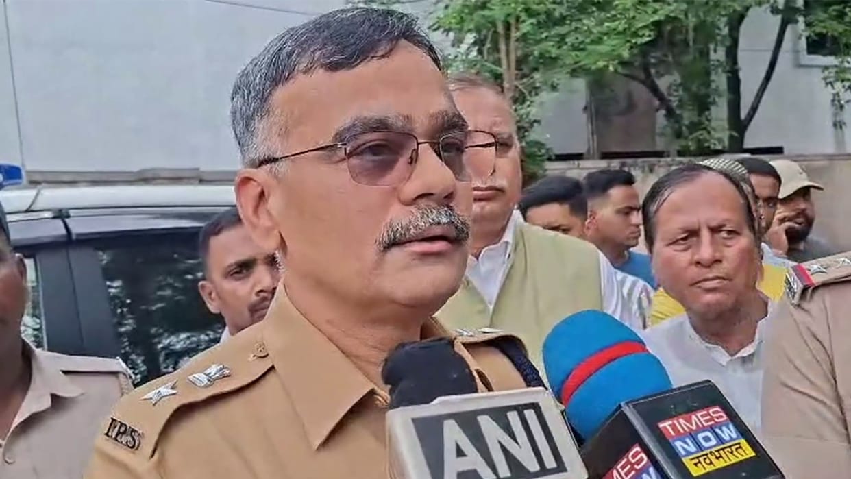 Zilla Parishad poll ruckus fallout? Satara SP transferred; 'I am very good at settling scores': Shinde