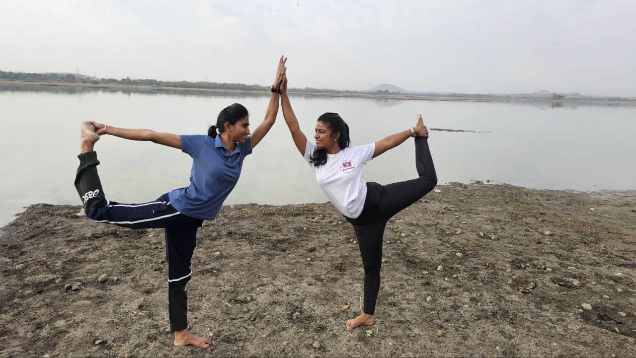 Indore News Nature walk and yoga session at Bilavali Lake to promote wellness