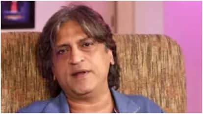 Shah Rukh Khan pushed into Ajmer Dargah police lathi charge how was actor reaction