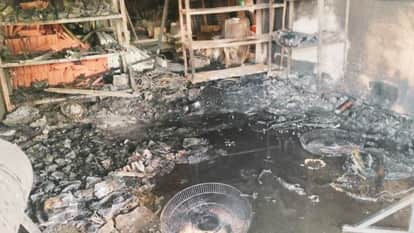 Ghazipur News Massive Fire Garage and Hardware Store Smoke Billows Through Night Losses Worth Lakhs