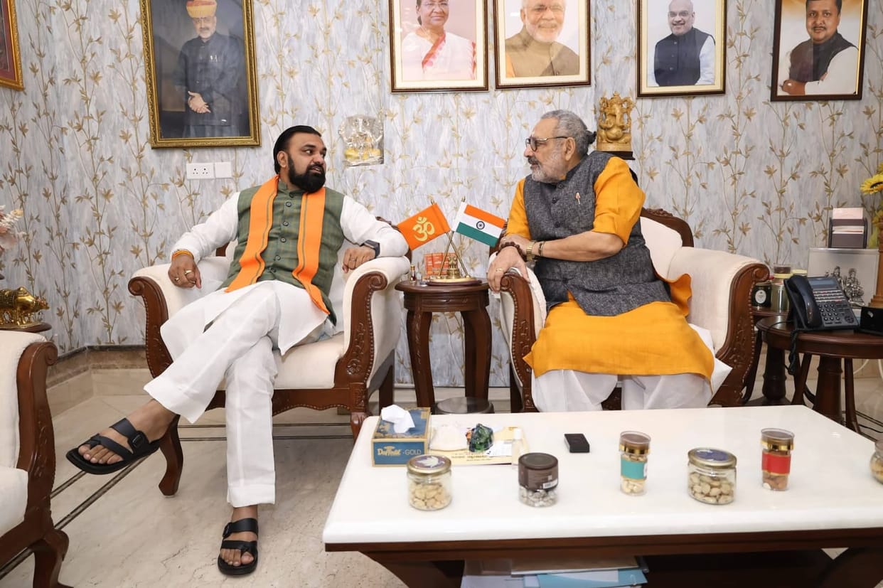 Who announced Bihar CM Samrat Choudhary first time Samrat Chaudhary met Giriraj Singh central minister Bihar