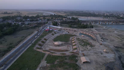 CM Yogi will gift 470 development projects along with Eco Park in Gorakhpur.