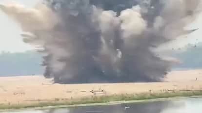 227-kg ‘Deadly Bomb’ Defused in Baharagora Village Gets Relief After Week of Fear