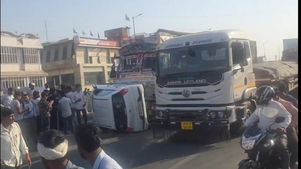Horror on Highway: Truck Drags Car 20 Meters After Collision, Two Injured