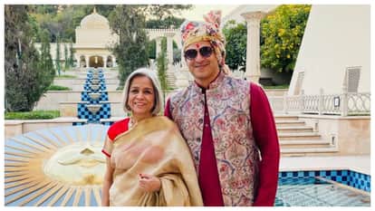Vivek Oberoi wishes his mom Yashodhara on her birthday share beautiful pic wrote emotional note