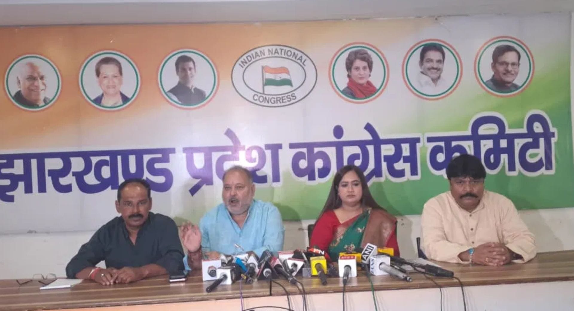 महिला आरक्षण विधेयक को लेकर कांग्रेस ने केंद्र सरकार पर बोला हमला