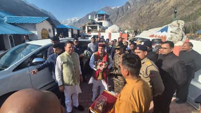 CM Dhami Arrives at Badrinath Dham Temple Gates to Open Tomorrow at an Auspicious Time