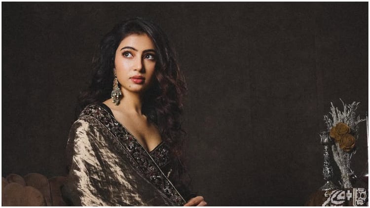 'धुरंधर' के बाद सारा अर्जुन के हाथ लगा बड़ा प्रोजेक्ट! निभाएंगी दिग्गज अभिनेत्री का रोल; फिल्म से जुड़े भंसाली