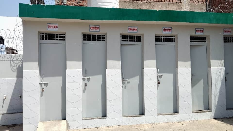 Locked Water Just TWO Toilets for 800 Kids Shocking Condition of Agra Government Schools